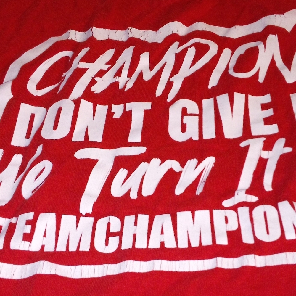 Boys t-shirt with grass size large - Picture 2 of 3